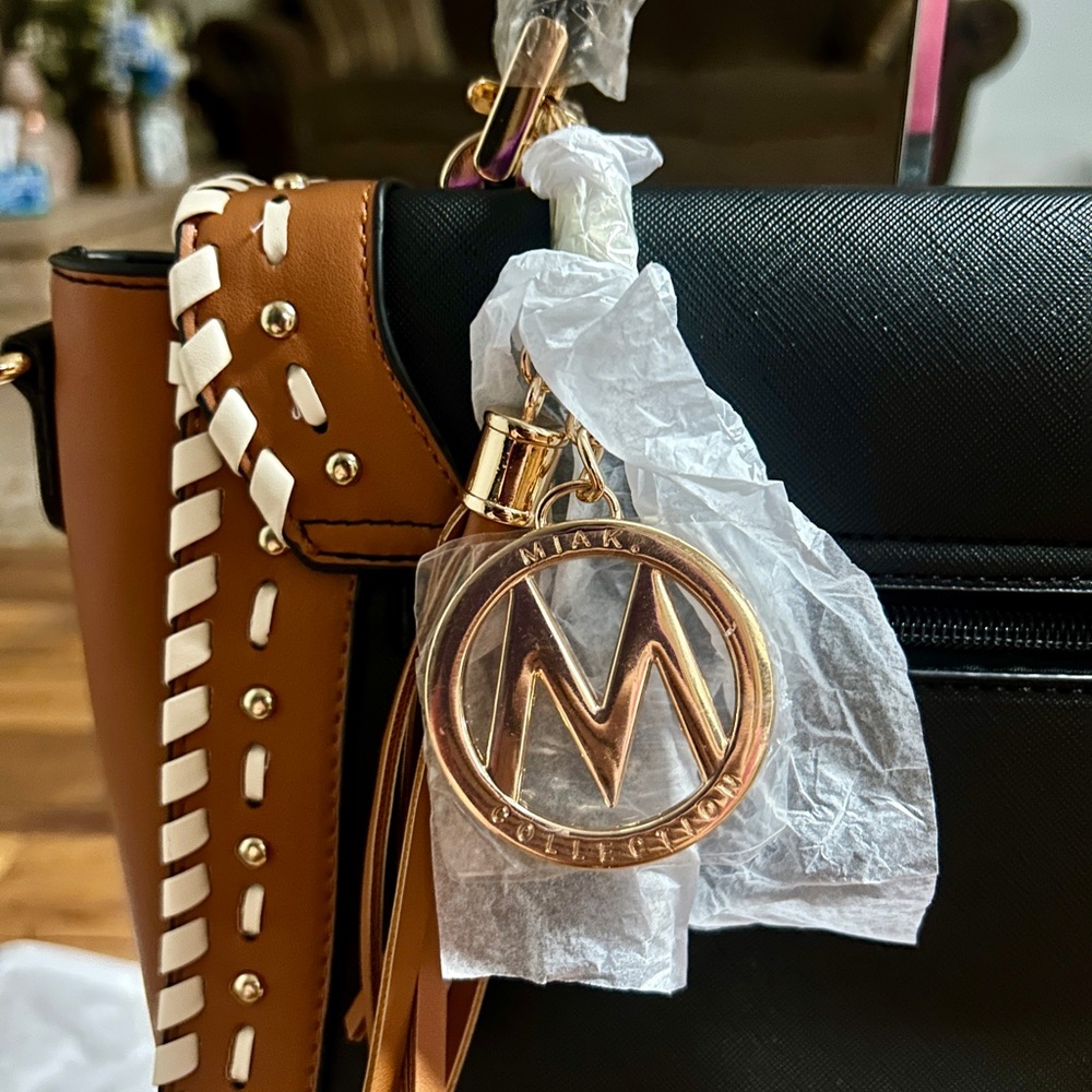 MKF Collection by Mia K Flora ~ Brown/Beige Leather W/ Flora Satchel Bag ~ New - Picture 6 of 16